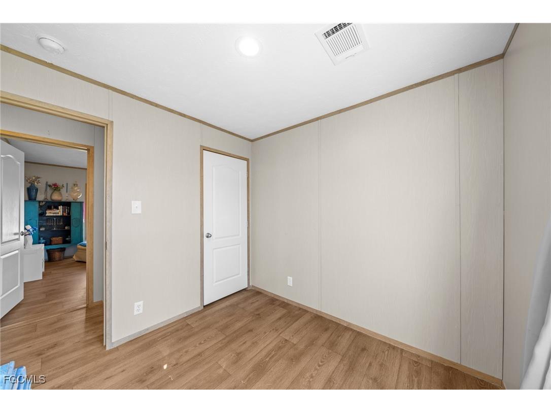 372 Santa Fe Trail North Fort Myers FL 33917 2025015157 image16