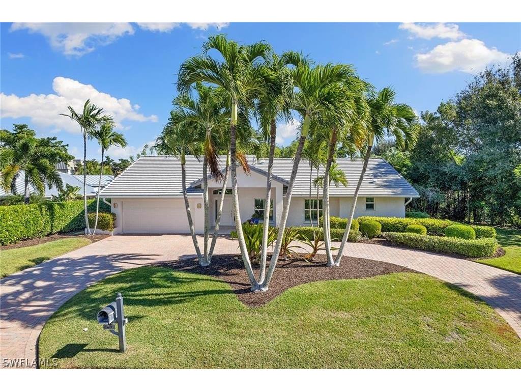 3720 Parkview Way Naples FL 34103 226010906 image1