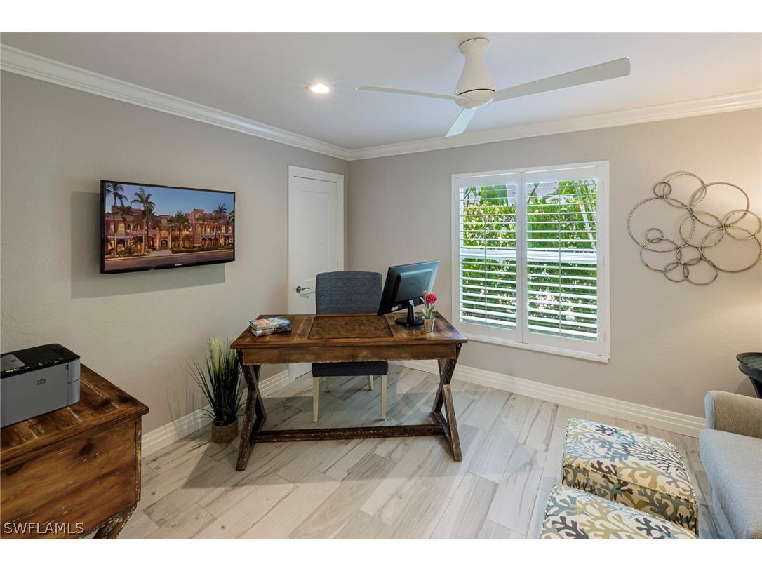 3720 Parkview Way Naples FL 34103 226010906 image11
