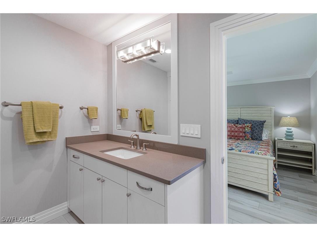 3720 Parkview Way Naples FL 34103 226010906 image27