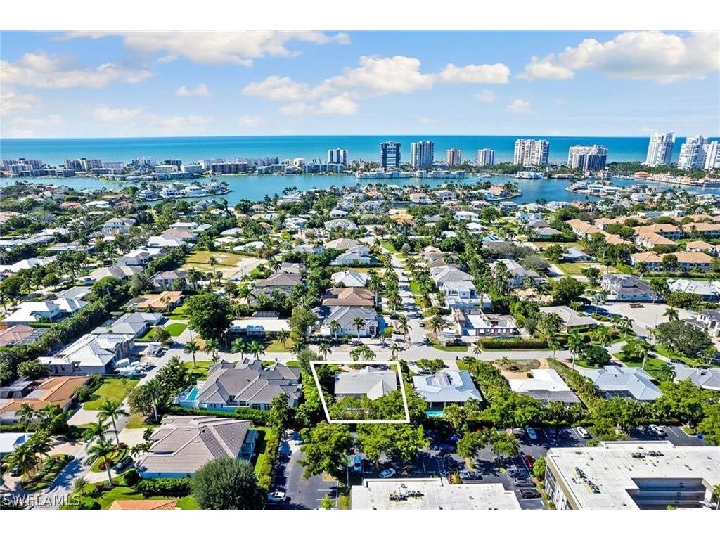 3720 Parkview Way Naples FL 34103 226010906 image29