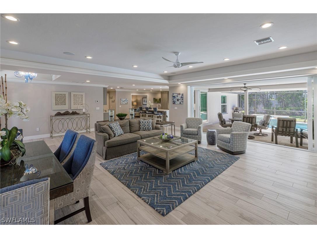 3720 Parkview Way Naples FL 34103 226010906 image4