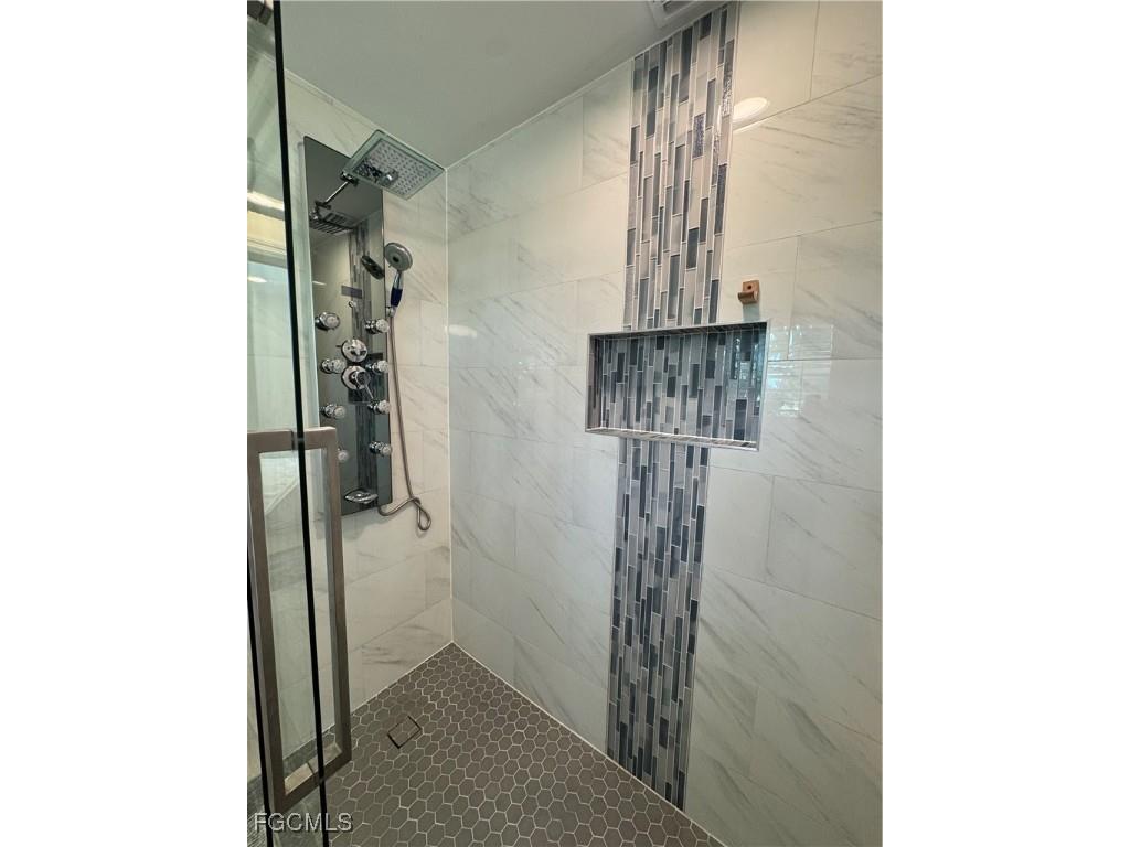 3720 SE 21st Place Cape Coral FL 33904 2025016925 image14