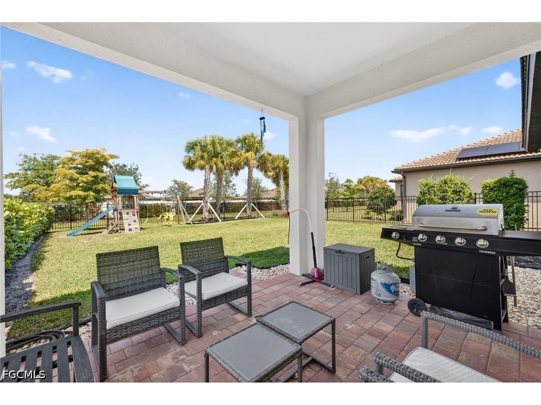 3721 E Hampton Circle Alva FL 33920 2026019458 image8