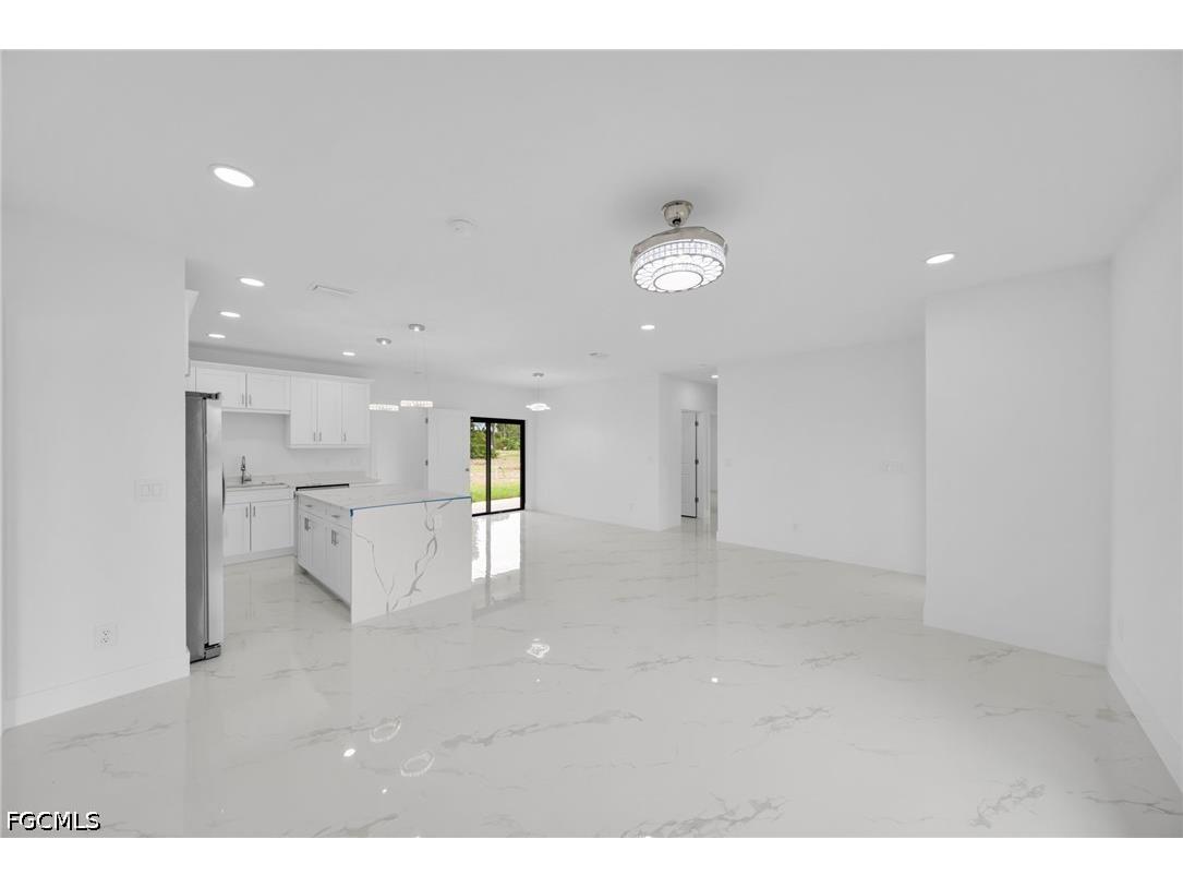 3721 NE 11th Place Cape Coral FL 33909 2026024919 image11