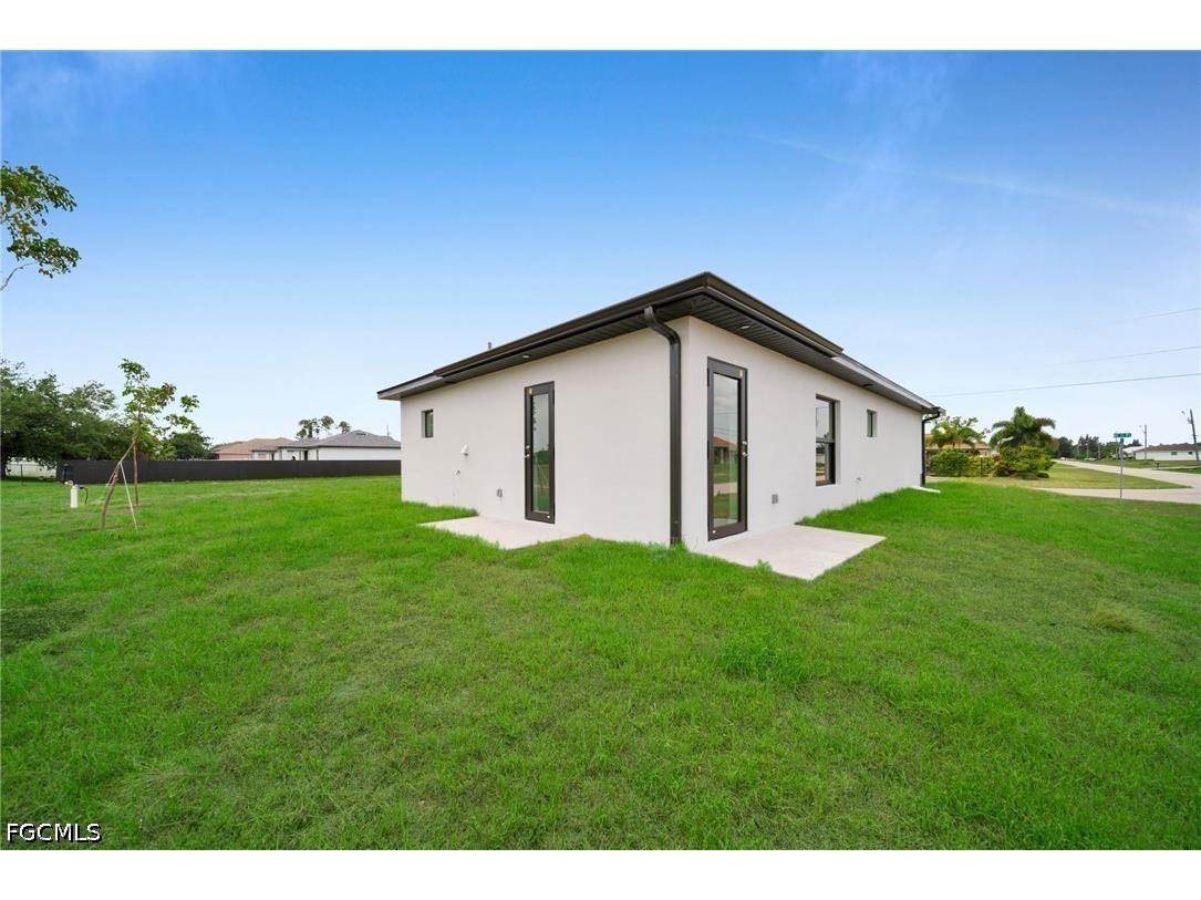 3721 NE 11th Place Cape Coral FL 33909 2026024919 image34