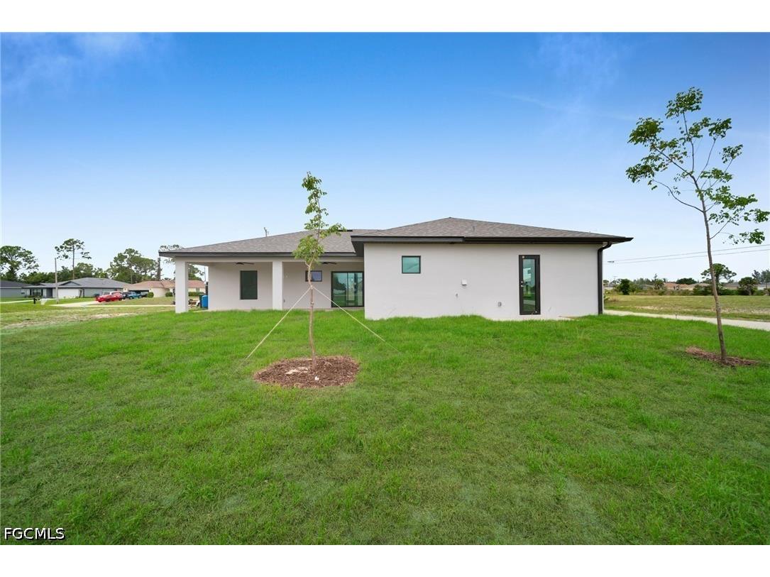 3721 NE 11th Place Cape Coral FL 33909 2026024919 image35