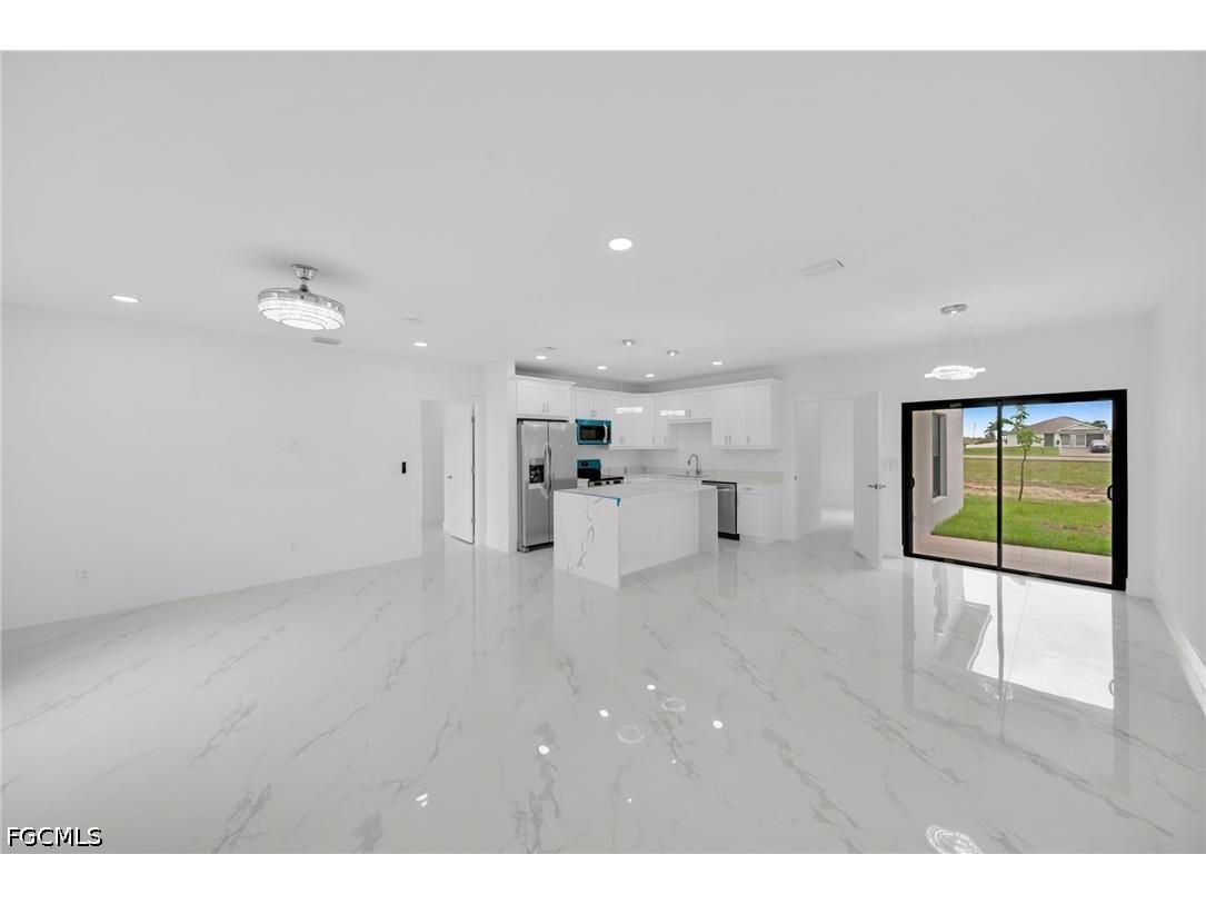 3721 NE 11th Place Cape Coral FL 33909 2026024919 image5