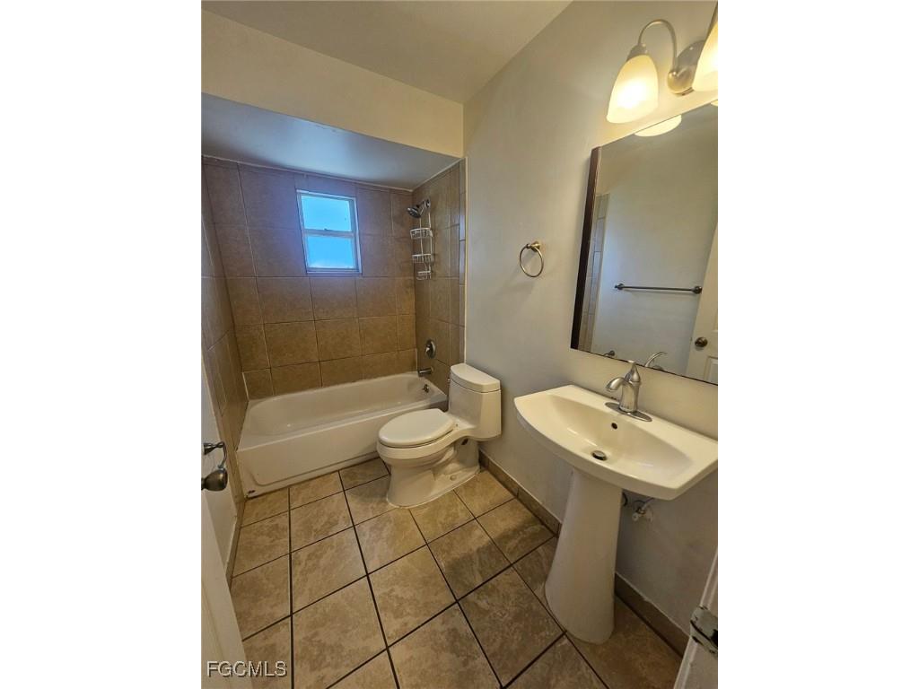 3721 Skyline Boulevard Cape Coral FL 33914 2025018827 image12