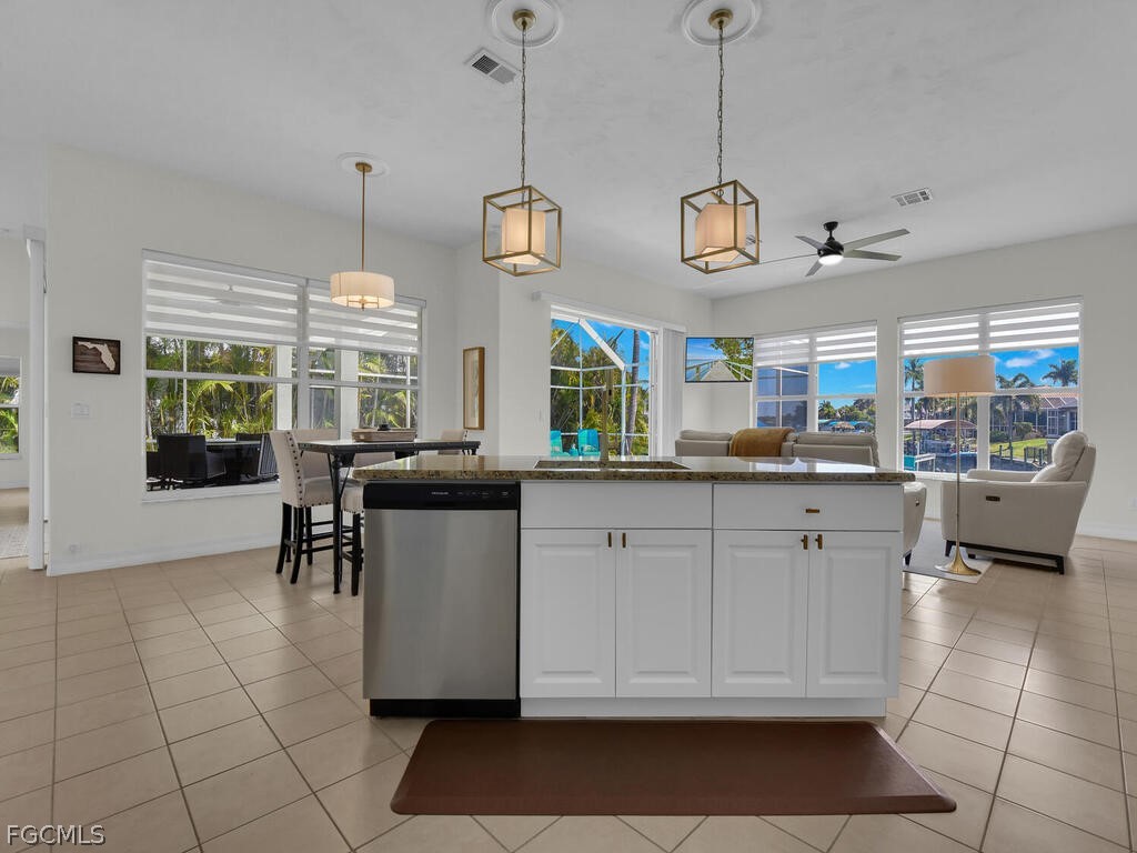 3721 Surfside Boulevard Cape Coral FL 33914 2026011729 image17