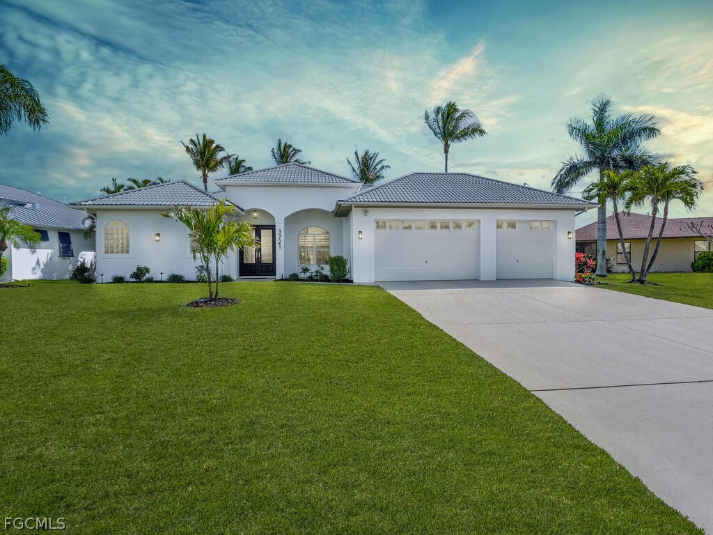 3721 Surfside Boulevard Cape Coral FL 33914 2026011729 image2