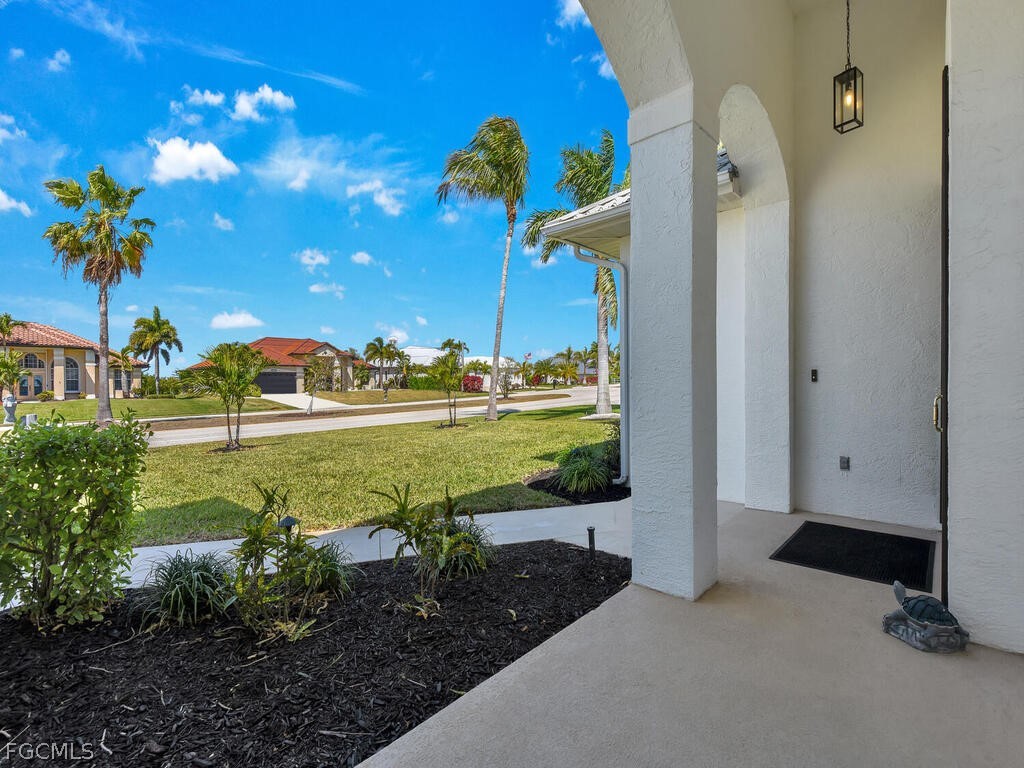 3721 Surfside Boulevard Cape Coral FL 33914 2026011729 image33