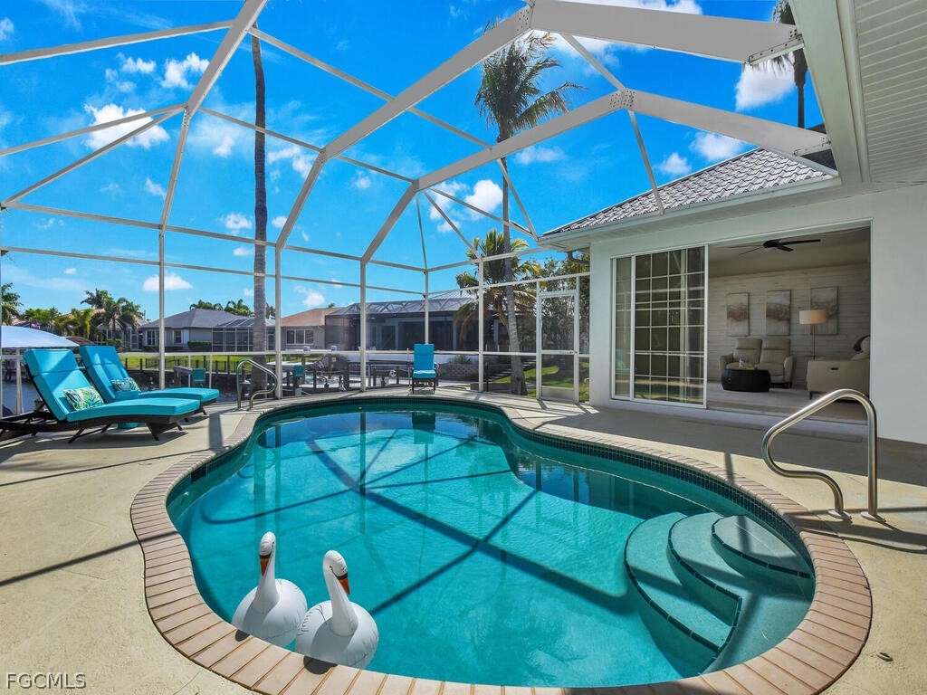 3721 Surfside Boulevard Cape Coral FL 33914 2026011729 image5