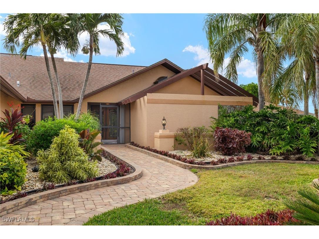 3722 SE 12th Court Cape Coral FL 33904 225005886 image1