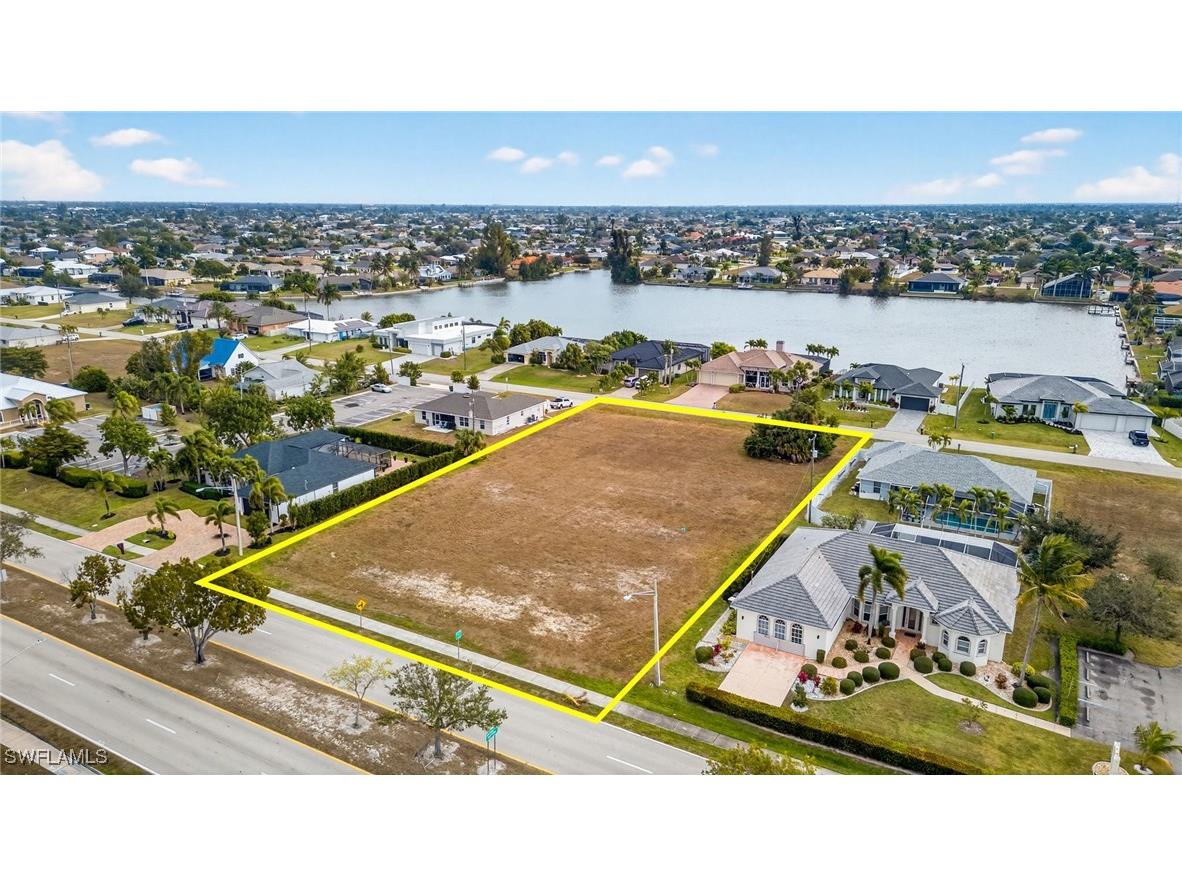 3723 Chiquita Boulevard S Cape Coral FL 33914 226005447 image1