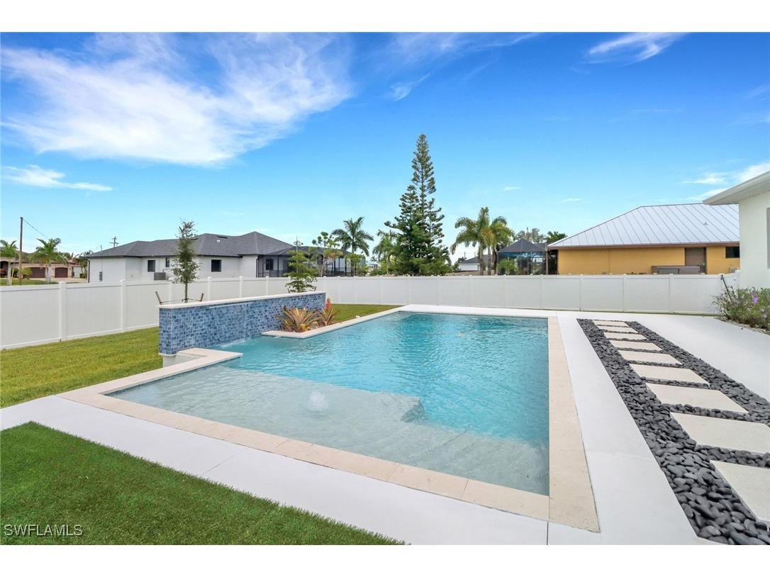 3723 SW 1st Street Cape Coral FL 33991 225062690 image11