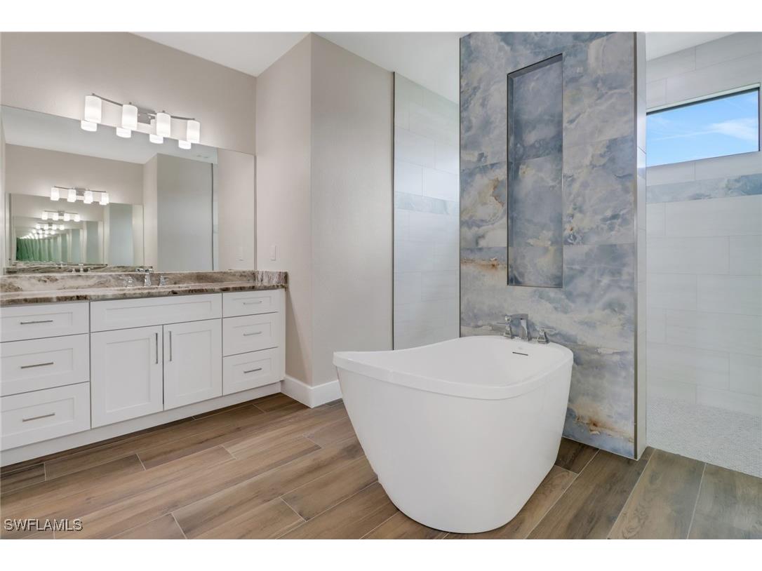 3723 SW 1st Street Cape Coral FL 33991 225062690 image5