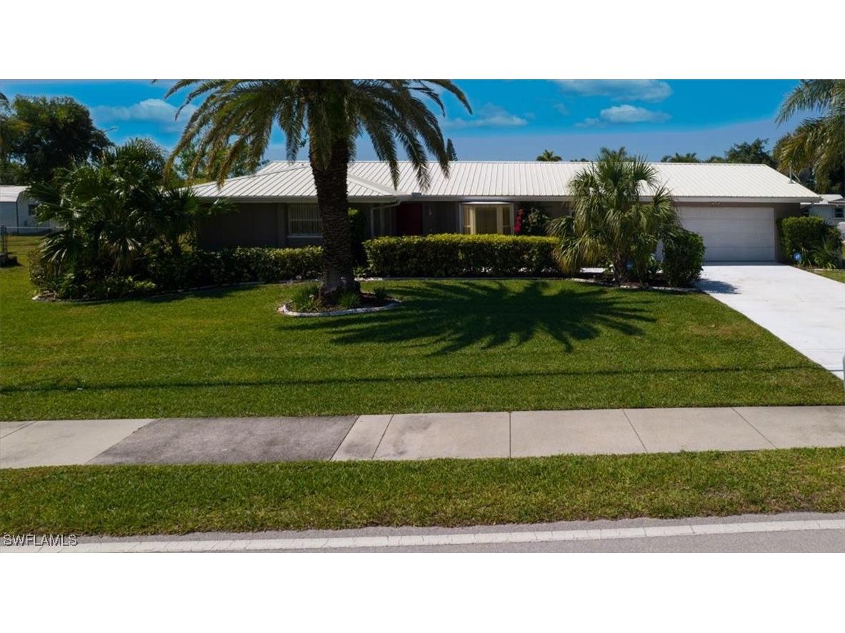 3724 Country Club Boulevard Cape Coral FL 33904 225016798 image1