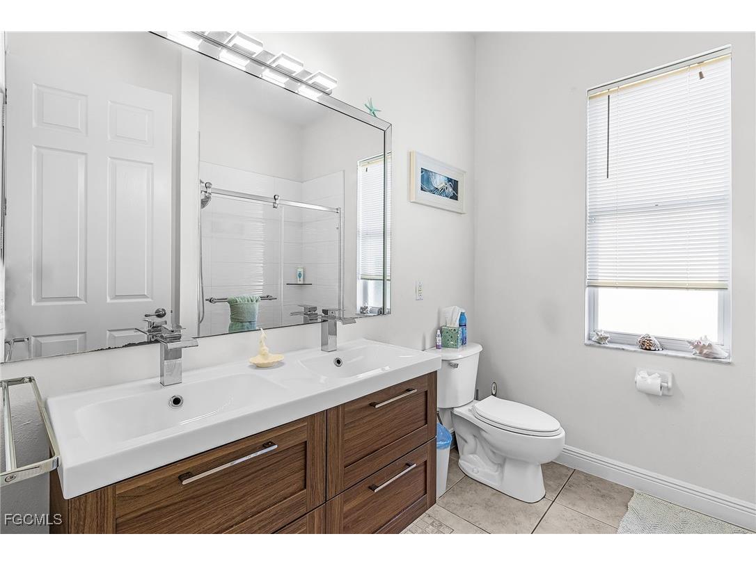 3724 Surfside Boulevard Cape Coral FL 33914 2026005033 image15