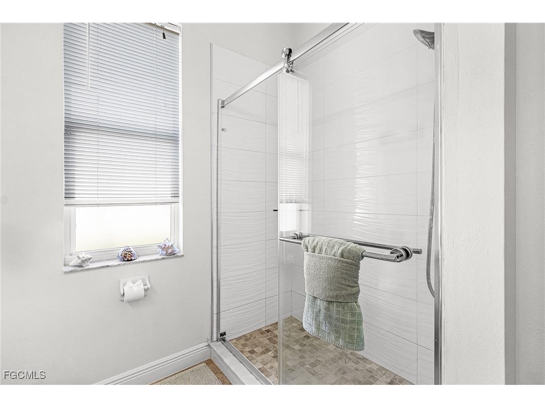3724 Surfside Boulevard Cape Coral FL 33914 2026005033 image16