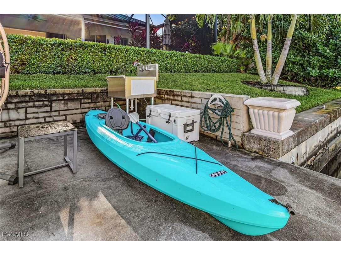 3724 Surfside Boulevard Cape Coral FL 33914 2026005033 image20