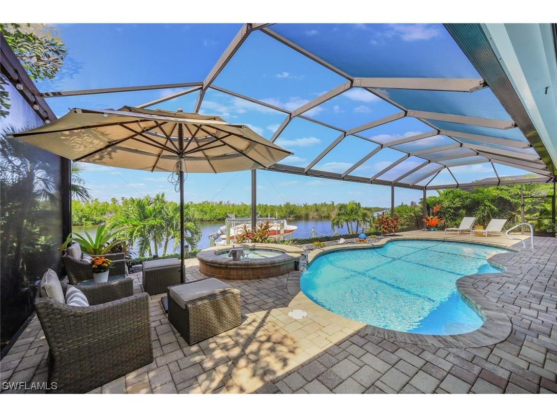 3724 Surfside Boulevard Cape Coral FL 33914 223070543 image1
