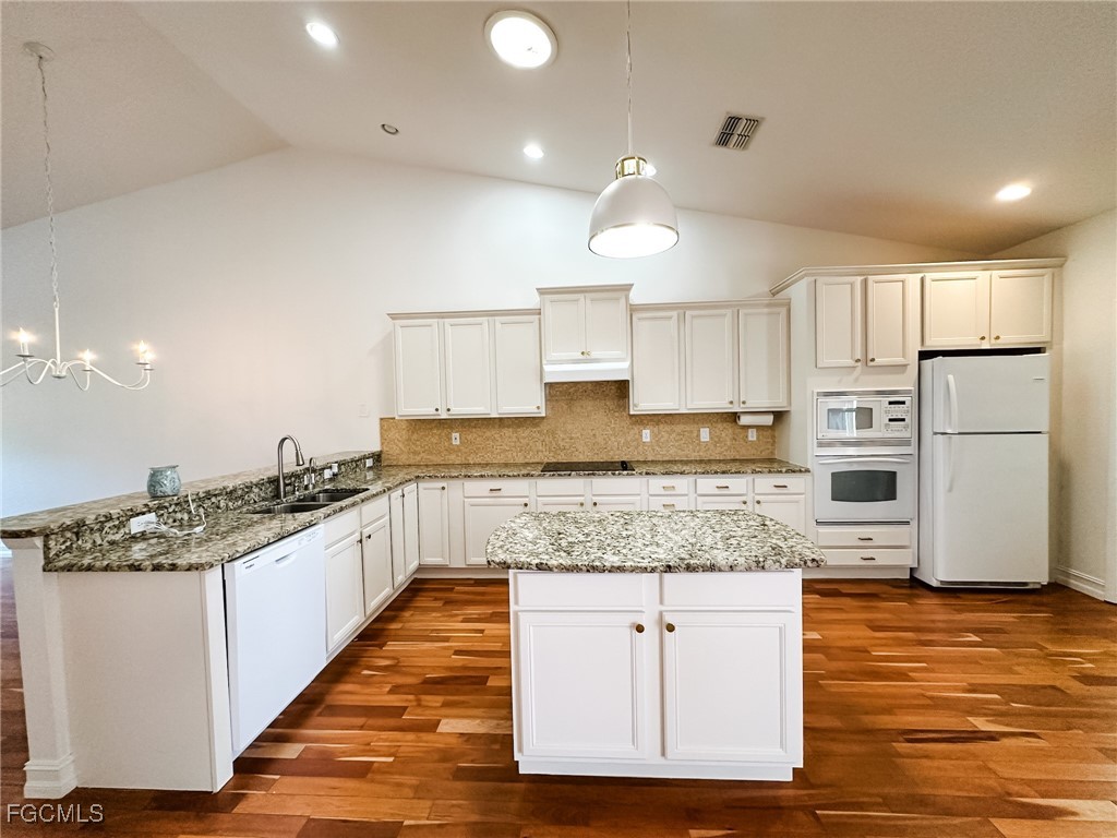 3726 Stone Way Estero FL 33928 2026001620 image8