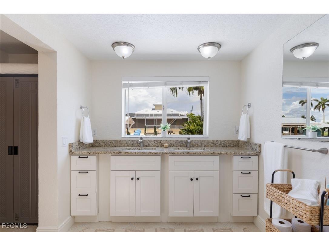 3728 Emerald Avenue Saint James City FL 33956 2025022645 image13