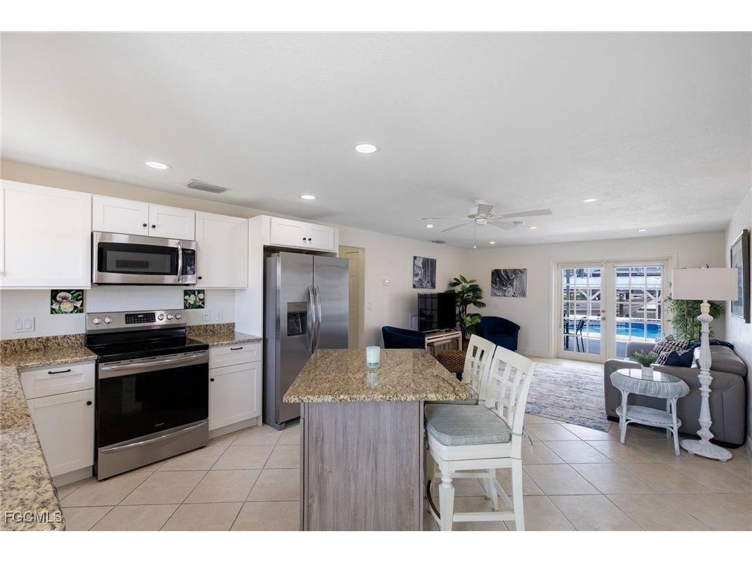 3728 Emerald Avenue Saint James City FL 33956 2025022645 image8