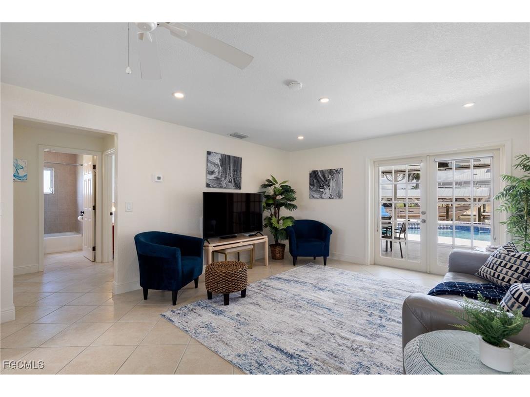 3728 Emerald Avenue Saint James City FL 33956 2025022645 image9