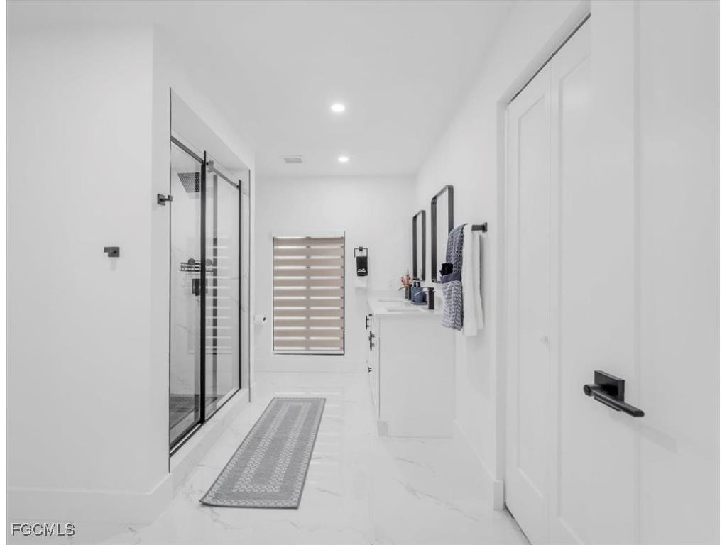 3728 SE 18th Avenue Cape Coral FL 33904 2025005740 image15