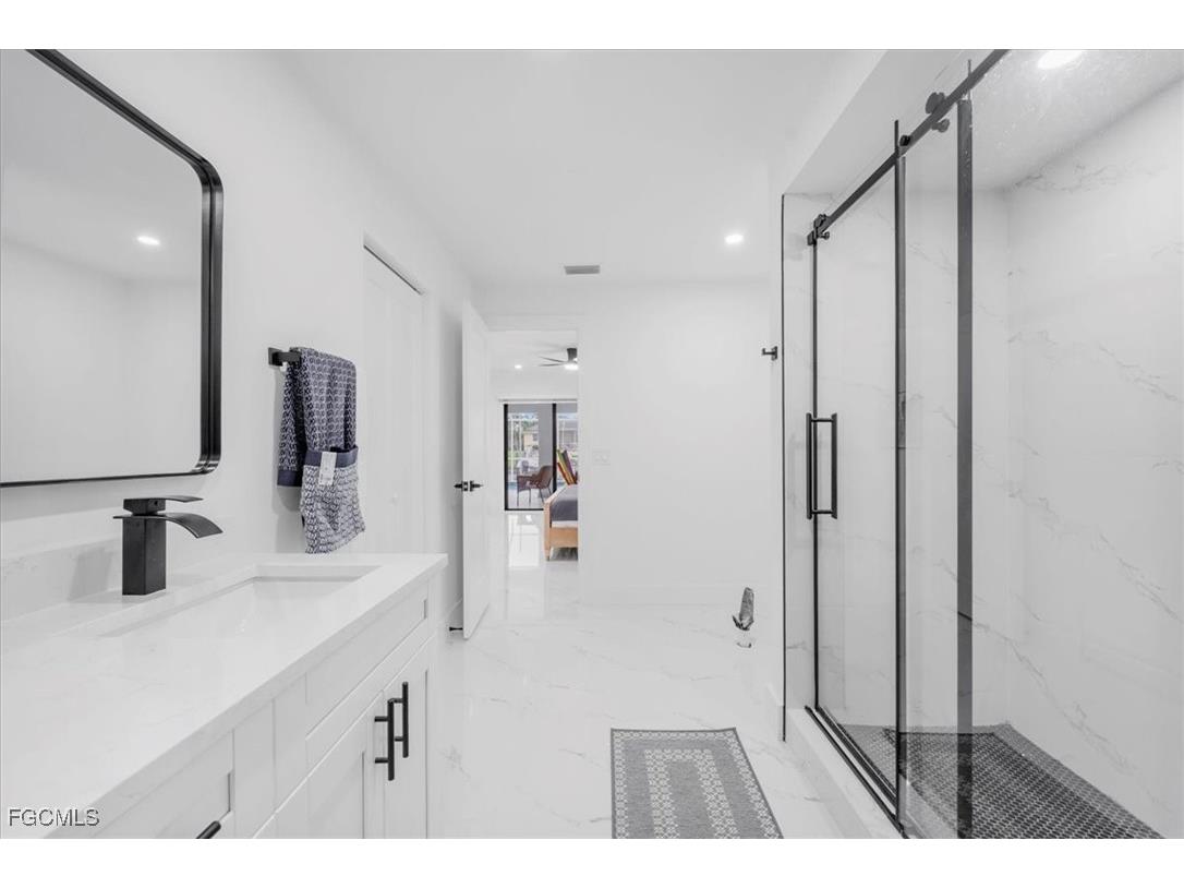 3728 SE 18th Avenue Cape Coral FL 33904 2025005740 image17