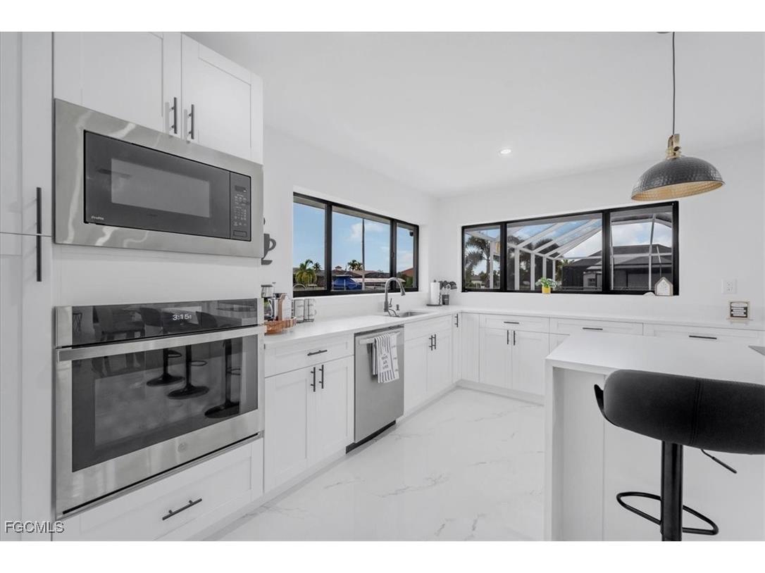 3728 SE 18th Avenue Cape Coral FL 33904 2025005740 image25