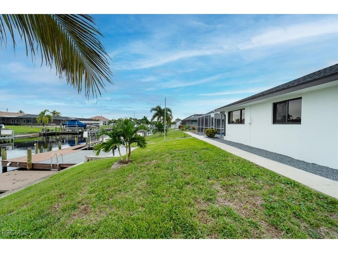 3728 SE 18th Avenue Cape Coral FL 33904 2025005740 image45