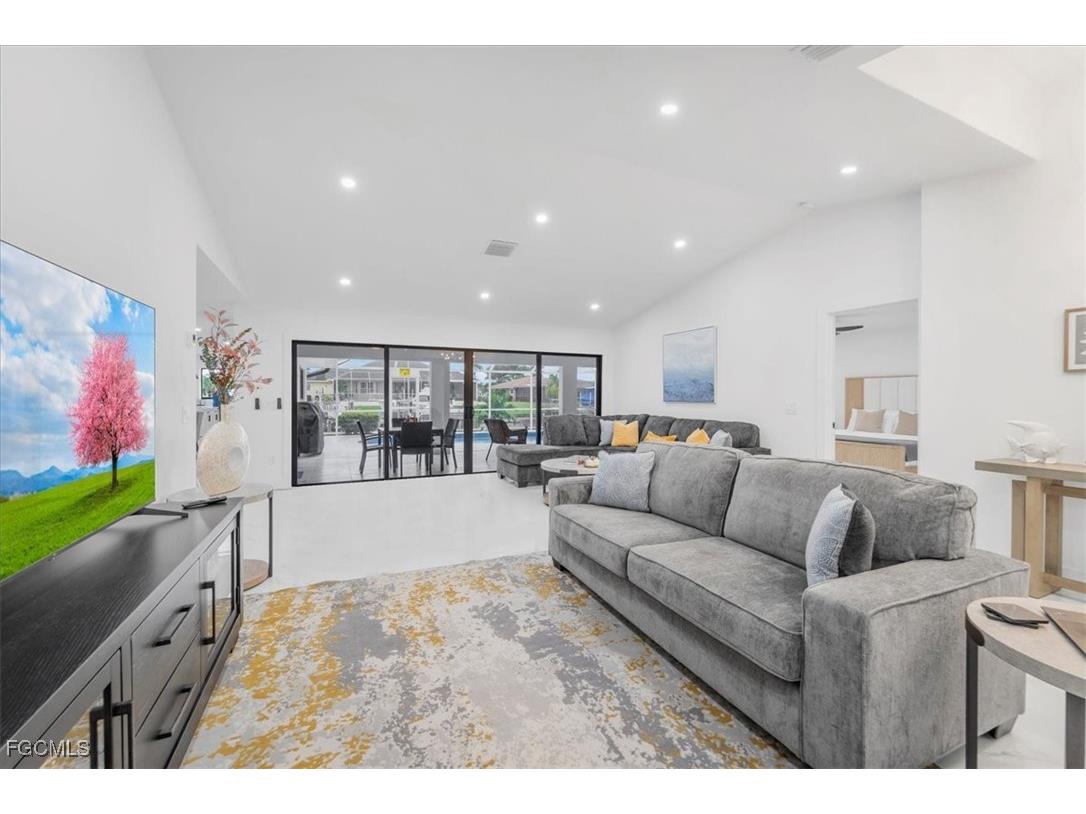 3728 SE 18th Avenue Cape Coral FL 33904 2025011868 image7