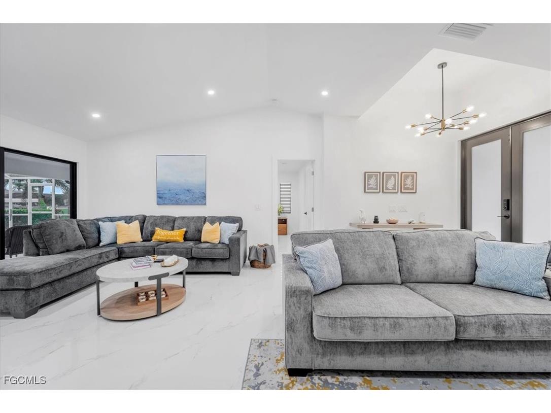 3728 SE 18th Avenue Cape Coral FL 33904 2025011868 image8