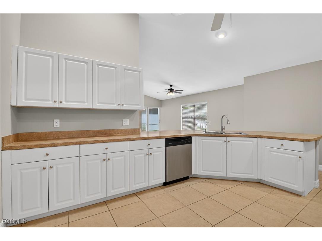 3728 SW 3rd Street Cape Coral FL 33991 2025008769 image12