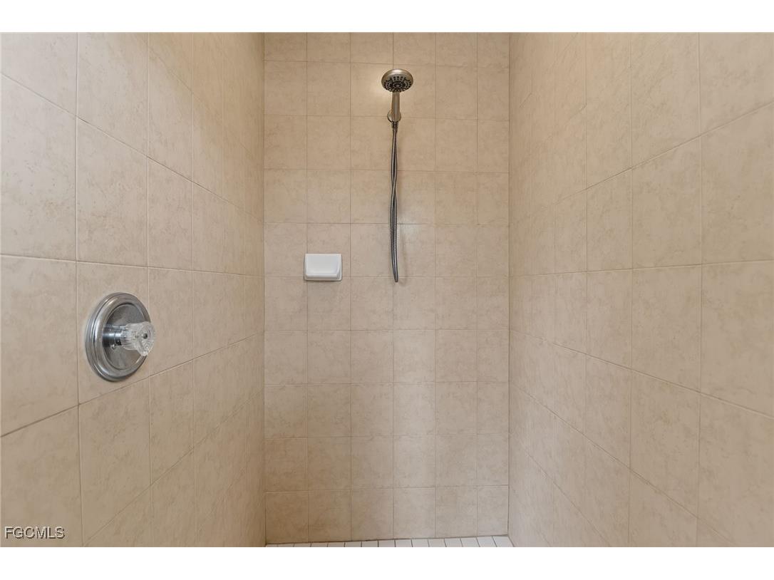 3728 SW 3rd Street Cape Coral FL 33991 2025008769 image15