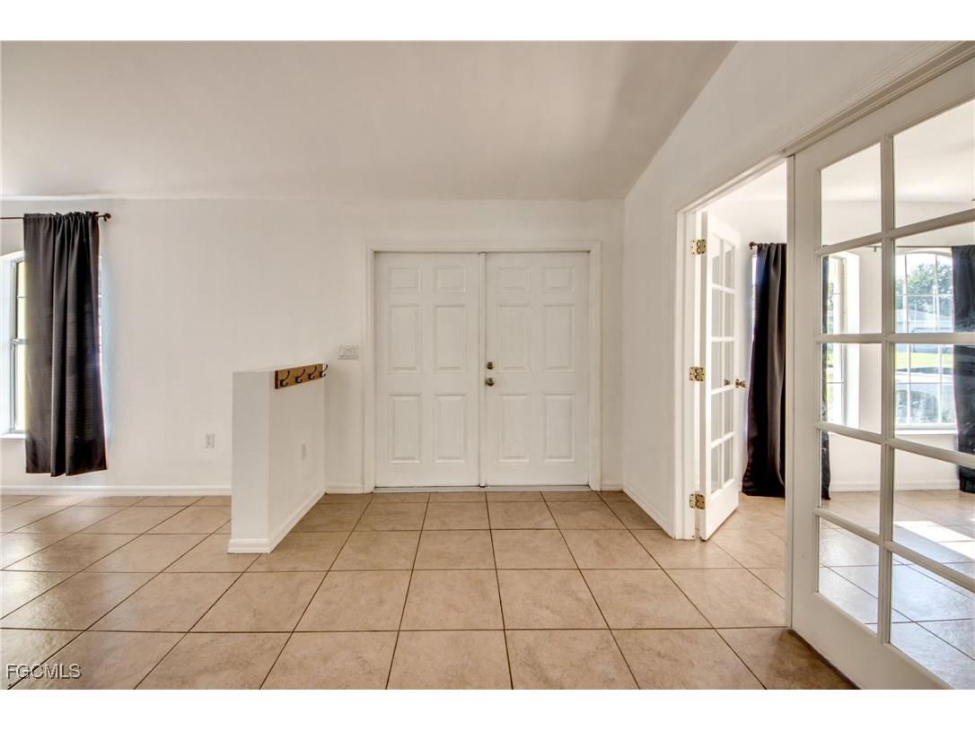 3728 Tareco Street Fort Myers FL 33905 2025022283 image10