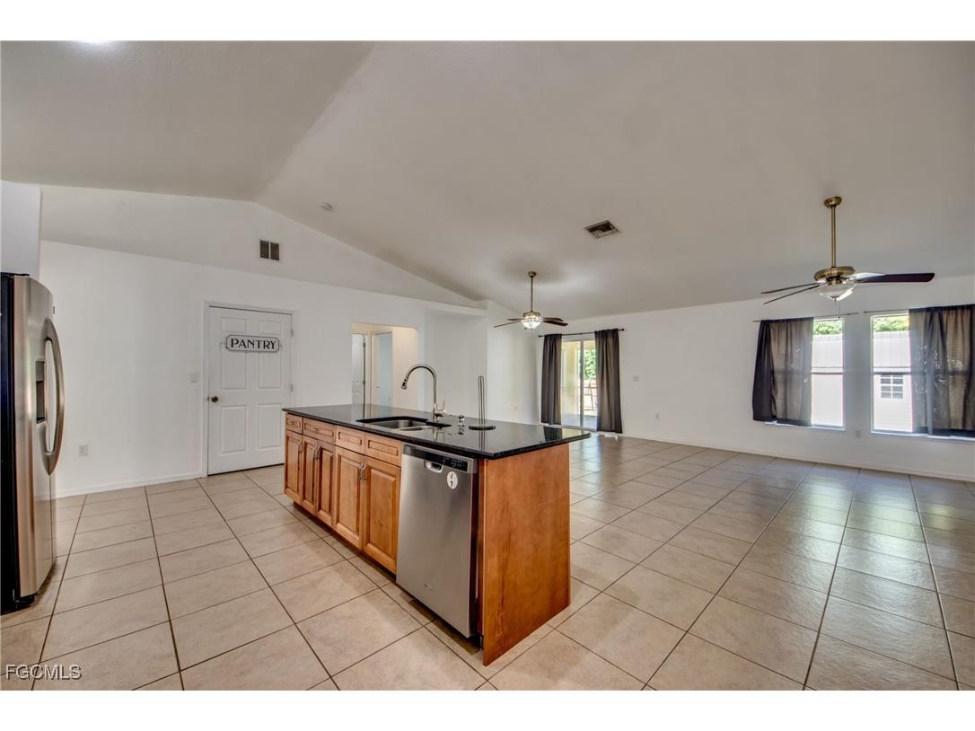 3728 Tareco Street Fort Myers FL 33905 2025022283 image17