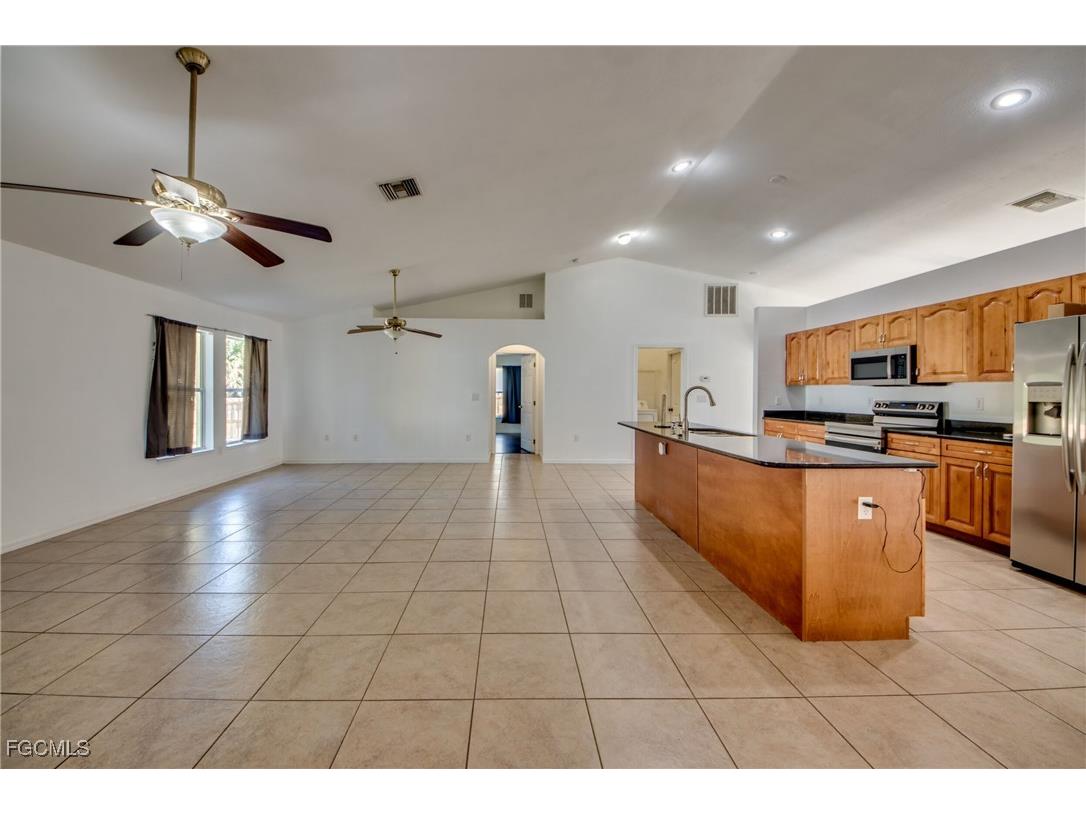 3728 Tareco Street Fort Myers FL 33905 2025022283 image19