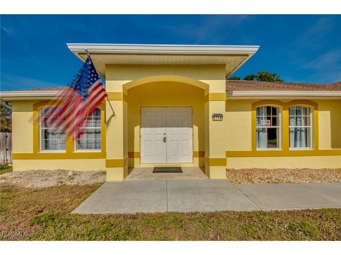 3728 Tareco Street Fort Myers FL 33905 2025022283 image2