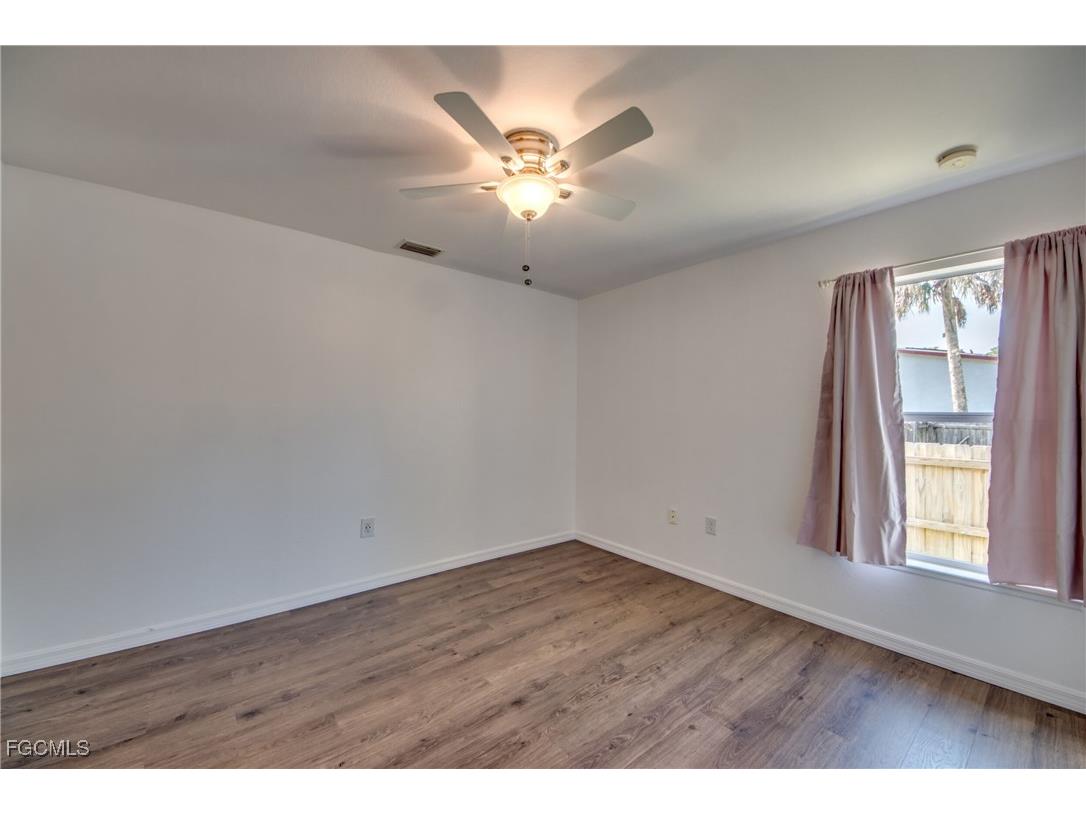 3728 Tareco Street Fort Myers FL 33905 2025022283 image25