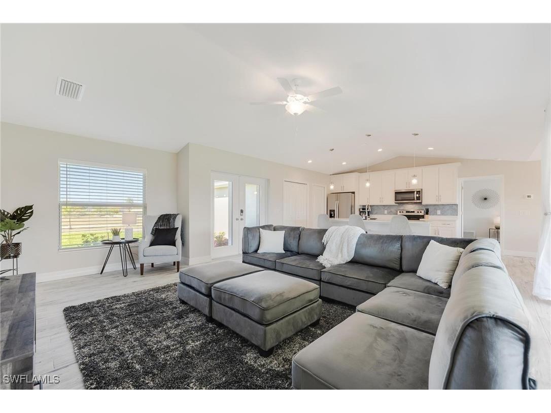 3728 Yucatan Parkway Cape Coral FL 33993 224077783 image28