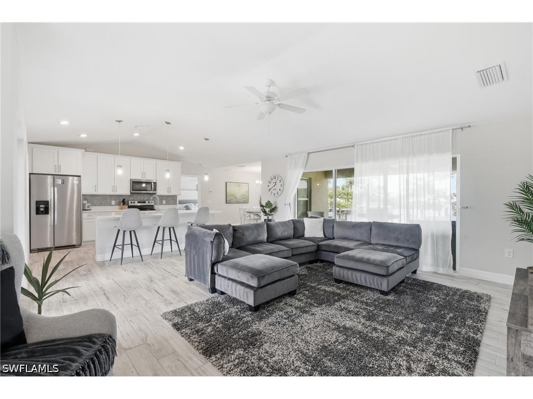3728 Yucatan Parkway Cape Coral FL 33993 226023025 image3