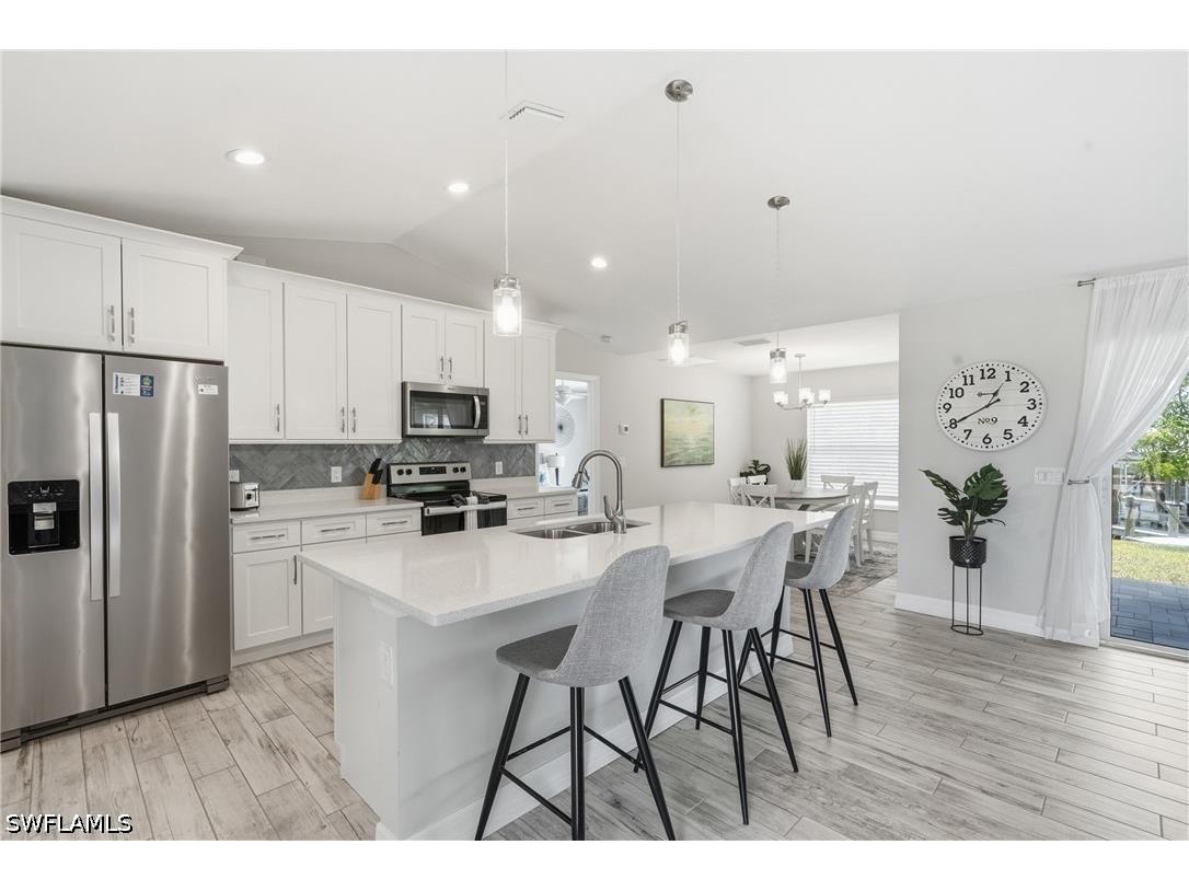 3728 Yucatan Parkway Cape Coral FL 33993 226023025 image4