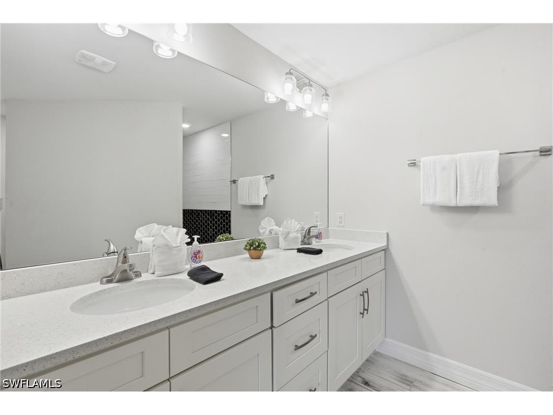 3728 Yucatan Parkway Cape Coral FL 33993 226023025 image8