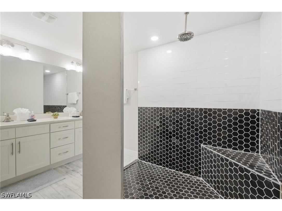 3728 Yucatan Parkway Cape Coral FL 33993 226023025 image9