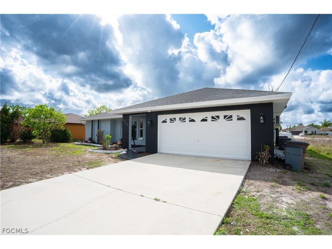 3729 13th Street W Lehigh Acres FL 33971 2026013189 image4