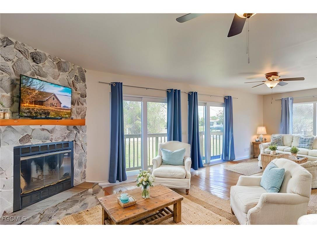 373 Hile Lane Punta Gorda FL 33982 2025021364 image2